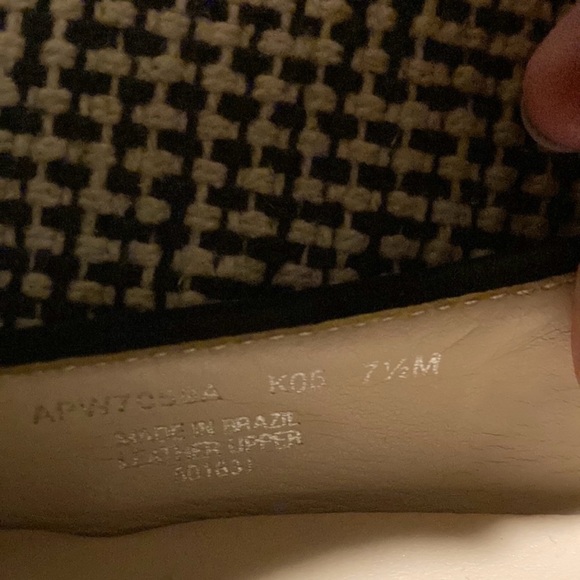 Rockport suede loafers, size 7.5 - Picture 4 of 5